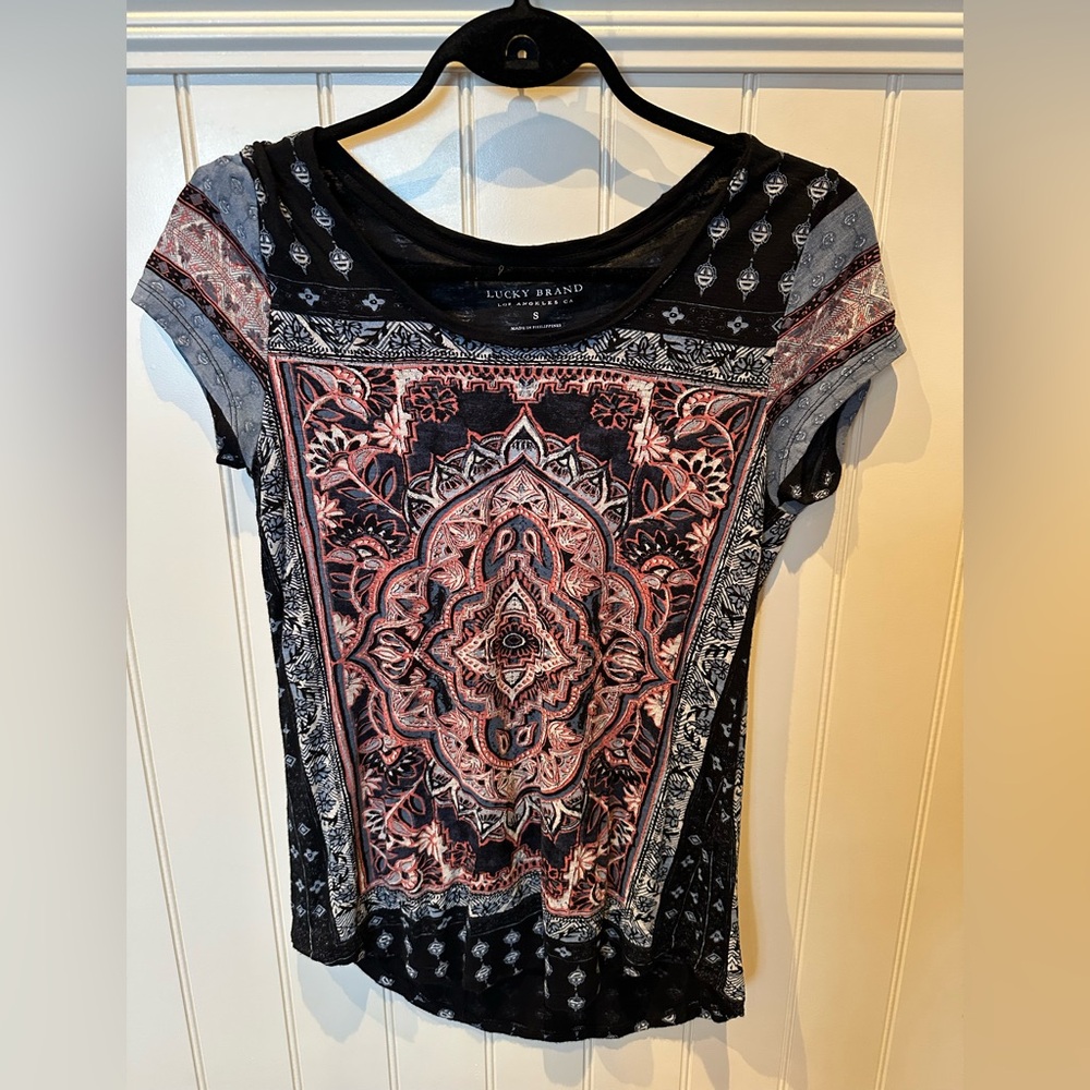 LUCKY BRAND Ladies Women’s Size Small Navy & Red Short Sleeve Patterned …